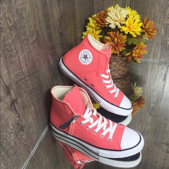 Converse CTAS Pull-Zip High Top w - Picture 2 of 8